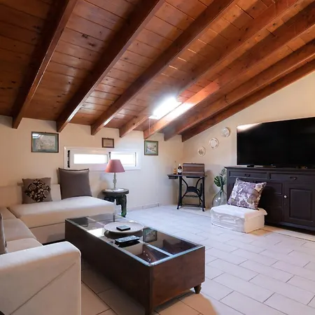 Holiday home Zoe's Yard Family Summer House At Mon Repos