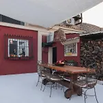 Zoe's Yard Family Summer House At Mon Repos Dom wakacyjny